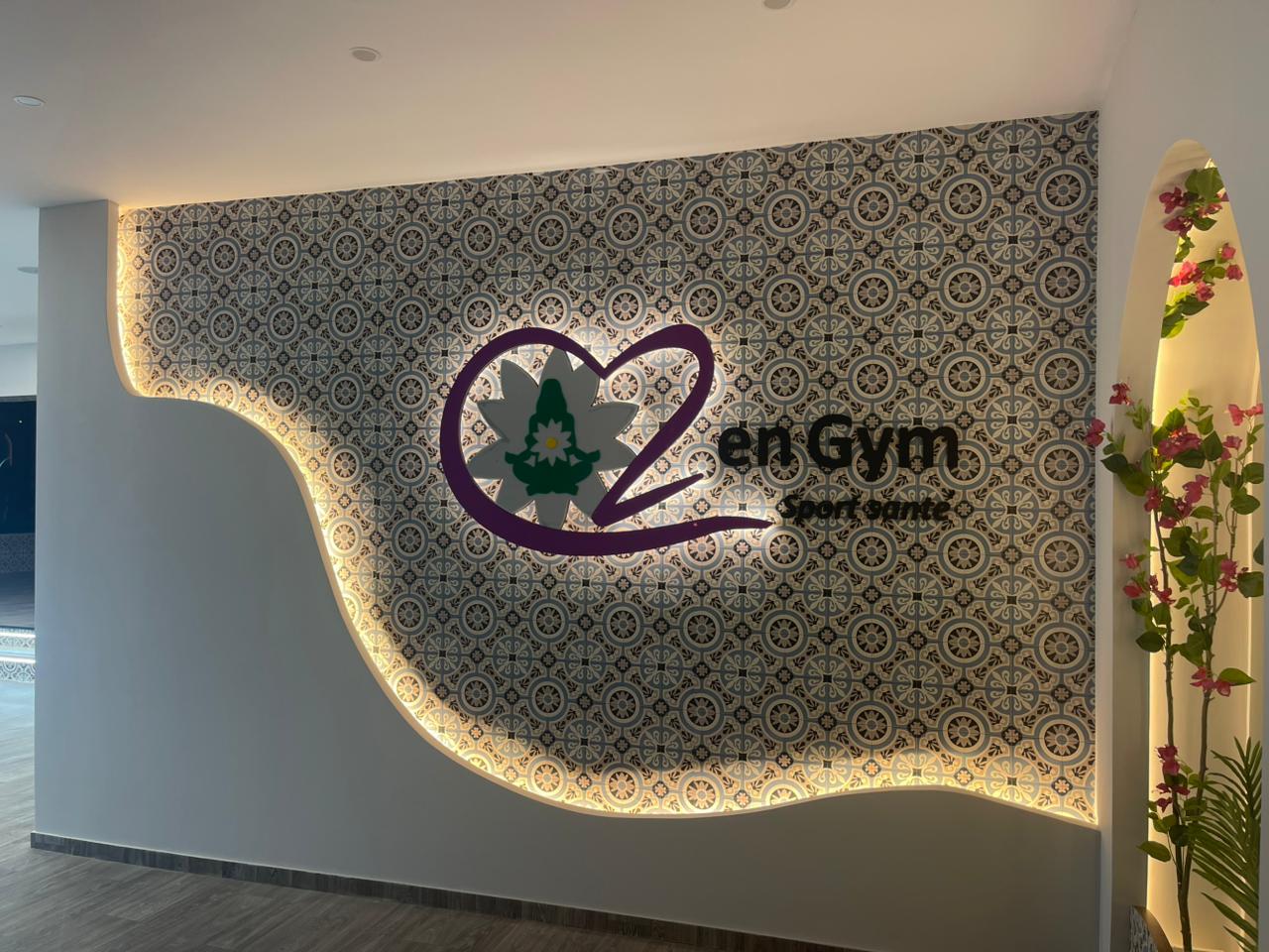 Mur logo ZENGYM